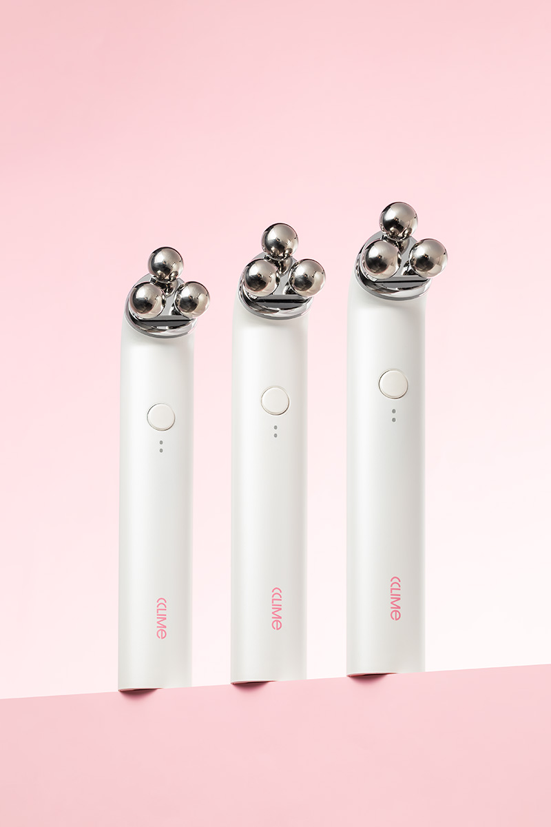 Cclime Prospin Facial Countouring & Firming Massage Device Cosmetic device 28 Years of Professional Esthetic Expertise, Built Into One Device. Prospin is a professional facial massage device actually used for contouring treatments at Cclime Esthetic salons, bringing 28 years of expertise in Korean facial massage techniques into your skincare routine. Designed to care for defined facial contours and inner-to-outer firmness at the same time. 1. TRIPLE 3 Titanium Tri-Ball Three titanium balls work together to provide targeted massage and contouring care. 2. 5-CROSS 5-Way Cross Frequency Five crossed frequency modes for enhanced, multidimensional treatment. 3. DUAL Dual Contour & Firming Care Designed to support both facial contouring and firming care for a more sculpted, lifted-looking appearance. Cclime Prospin — Professional Contouring Care, Powered by 28 Years of Expertise.